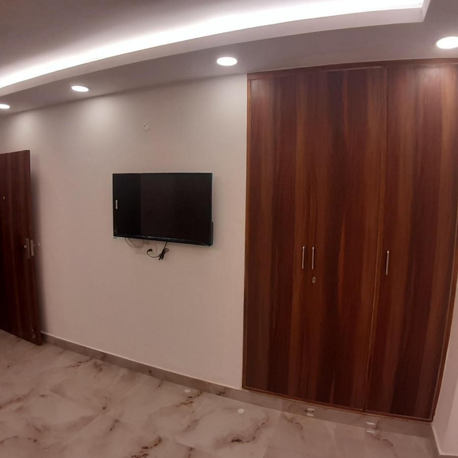 Triom Hotel Delhi  Dış mekan fotoğraf